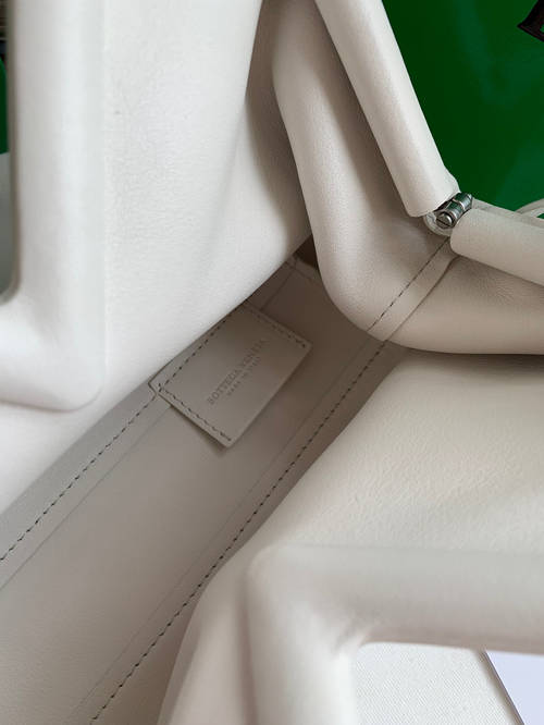 Designer Brand BV Womens Original Quality Genuine Leather Bags 2021SS M8906