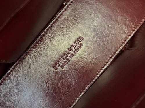 Design Brand BV Womens Original Quality Genuine Leather Bags 2023SS M8902
